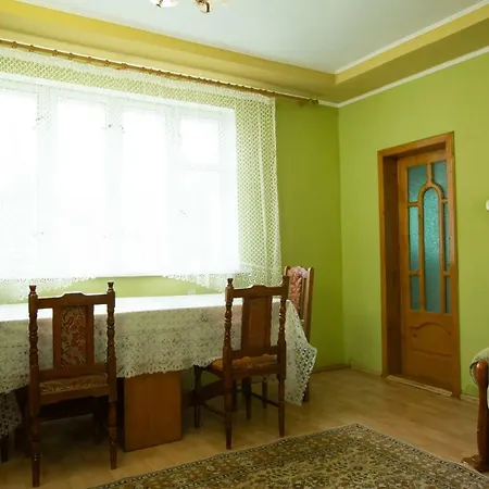 Cottage Majdan Гостевой дом *